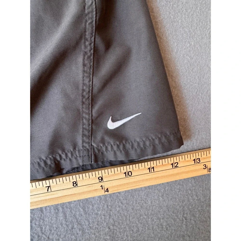 Nike Men's Medium Gray Running Athletic Shorts Lined Drawstring Swoosh